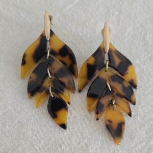 Tortoiseshell Leaf Drop Earrings - Brown/Black